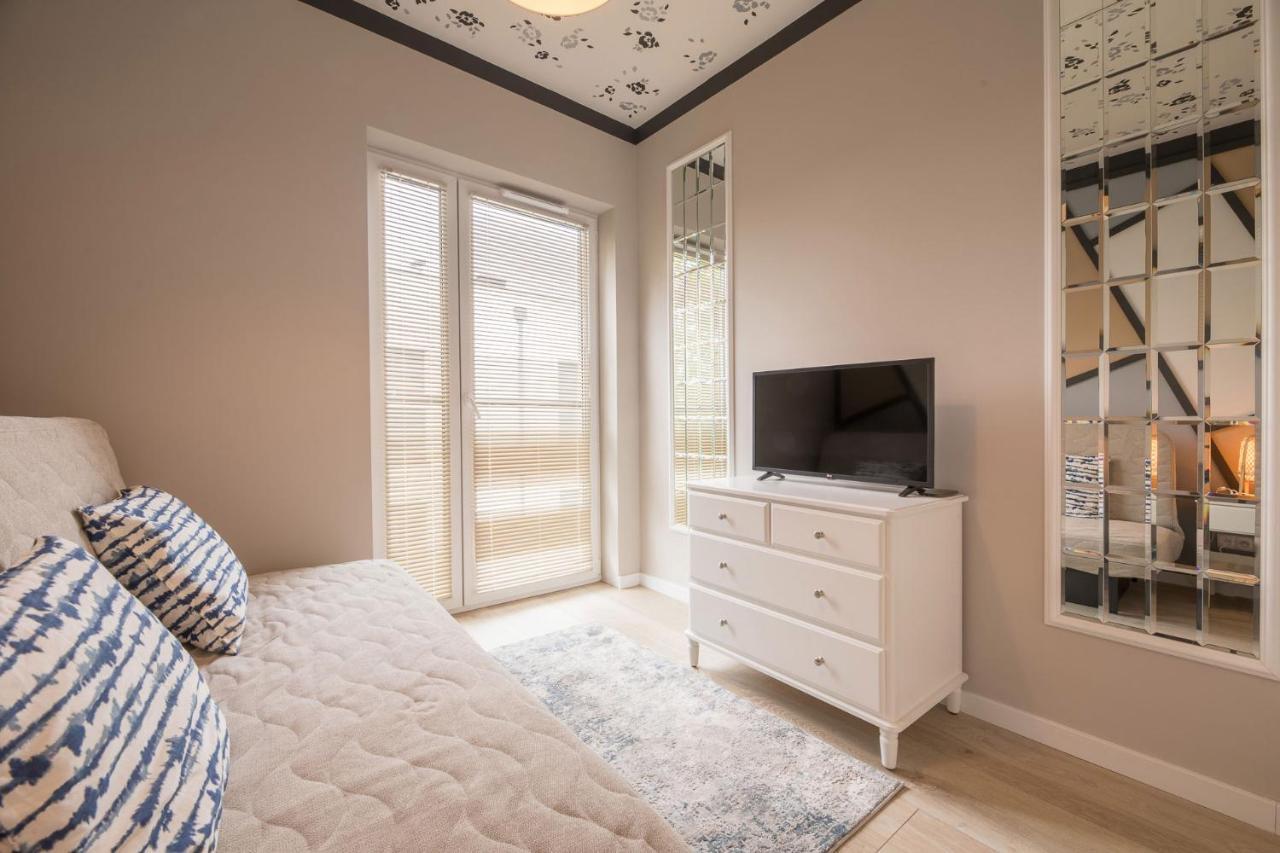 אוסטקה Apartament Mimbelli מראה חיצוני תמונה